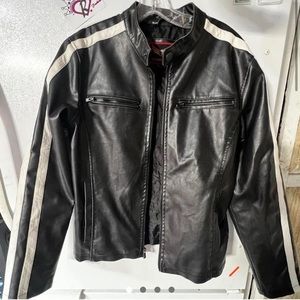 Vintage 90’s leather biker jacket with racing stripe.